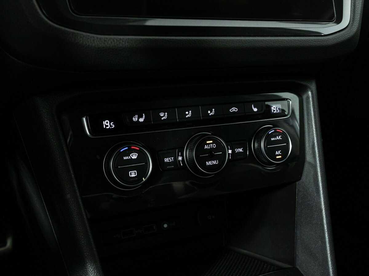 Volkswagen Tiguan б/у, 2020, Роботизированная. Фото: #17