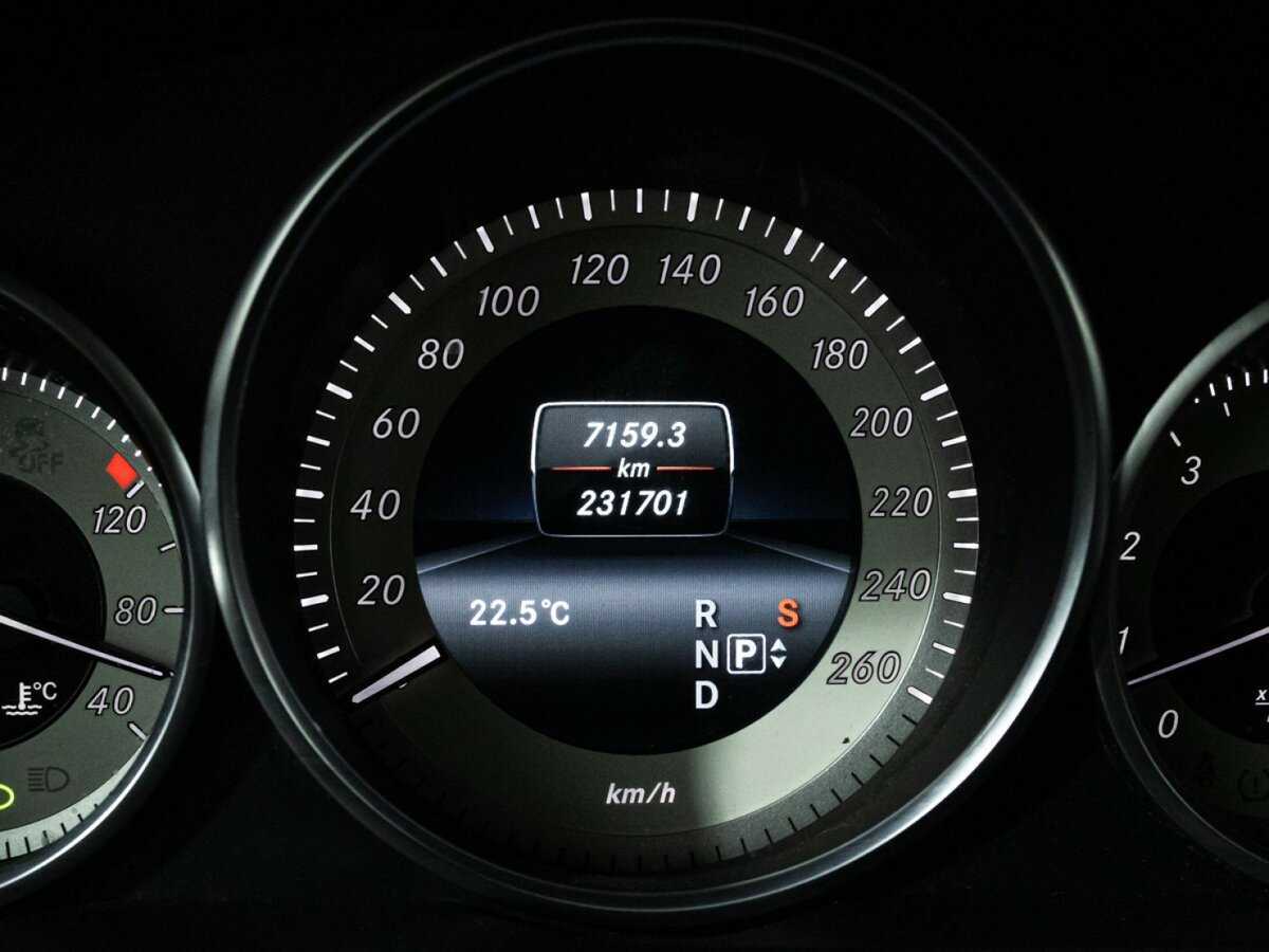 Mercedes-Benz E-Класс б/у, 2013, Автоматическая. Фото: #11