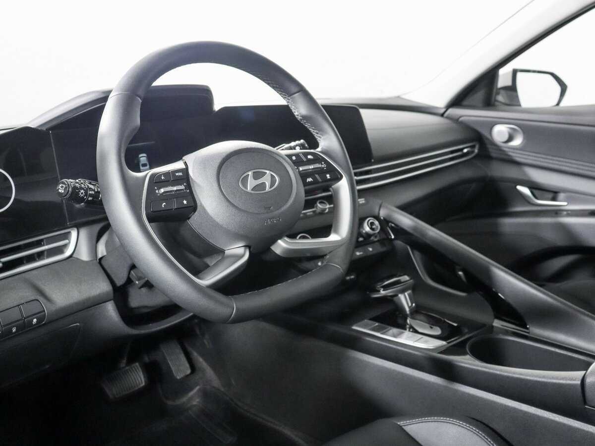 Hyundai Elantra б/у, 2023, Вариатор. Фото: #10
