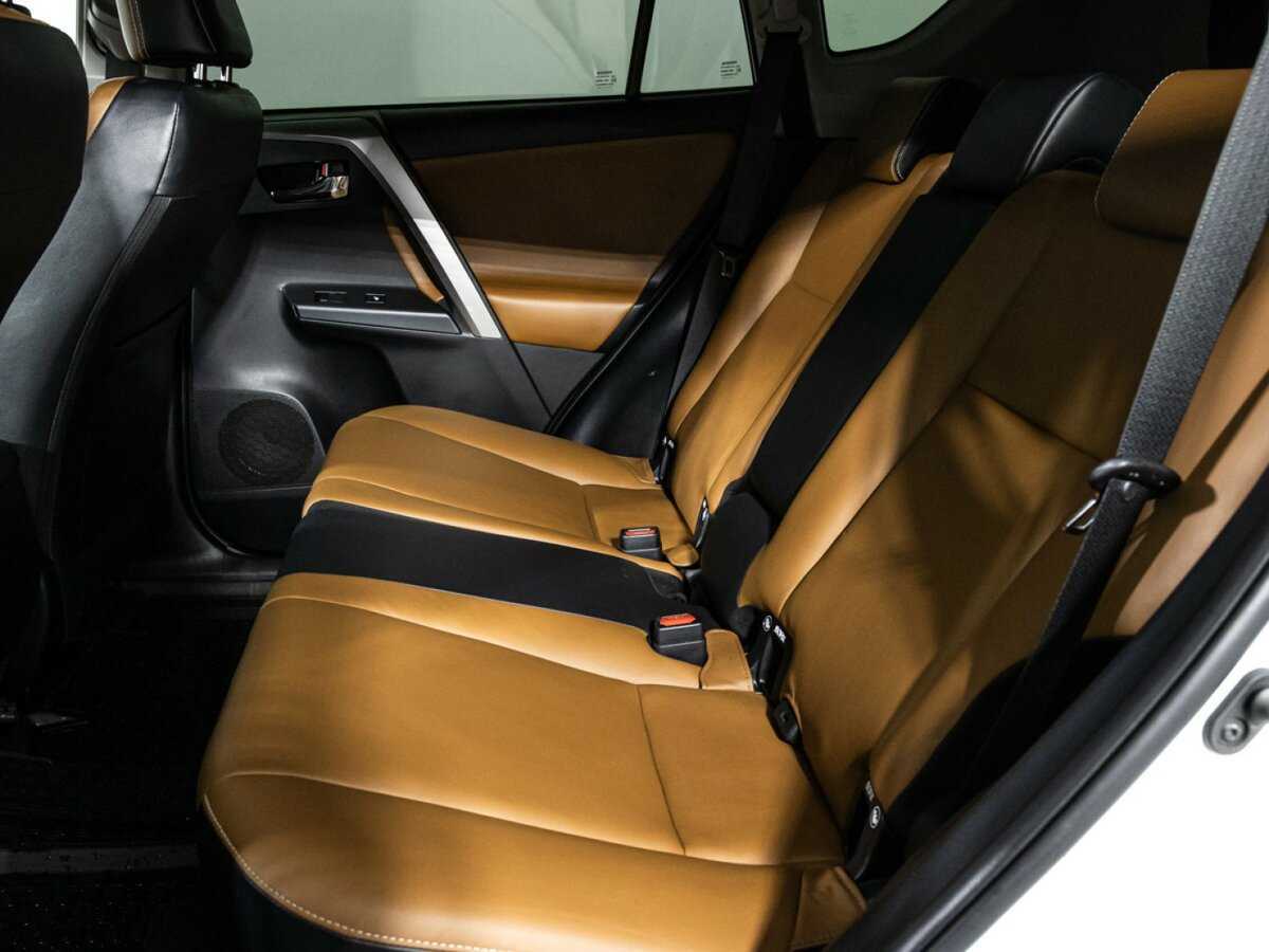 Toyota RAV4 б/у, 2019, Автоматическая. Фото: #9