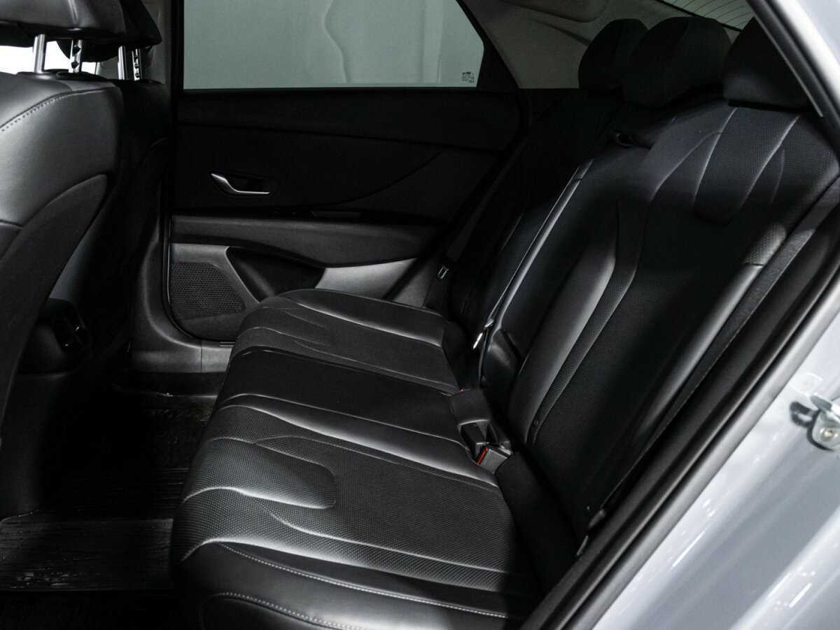 Hyundai Elantra б/у, 2021, Автоматическая. Фото: #9