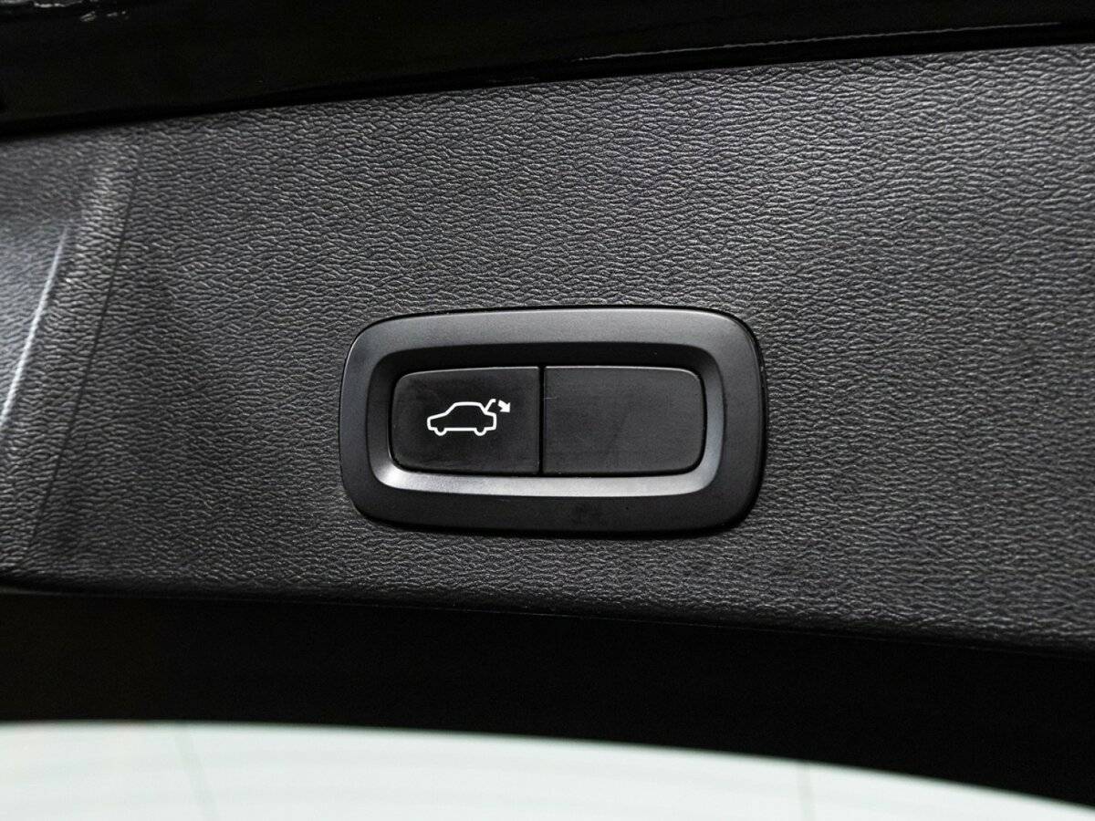 Volvo XC40 б/у, 2018, Автоматическая. Фото: #15