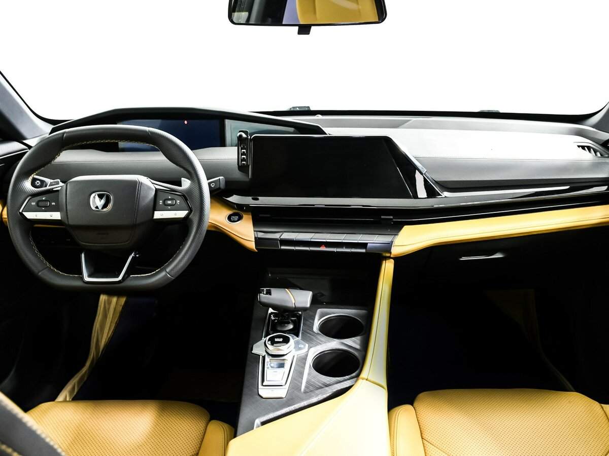 Changan UNI-V б/у, 2022, Роботизированная. Фото: #10