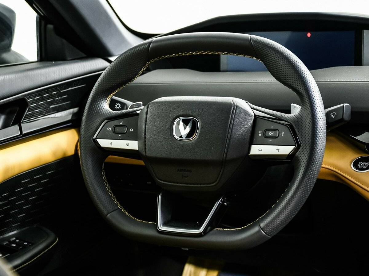 Changan UNI-V б/у, 2022, Роботизированная. Фото: #14