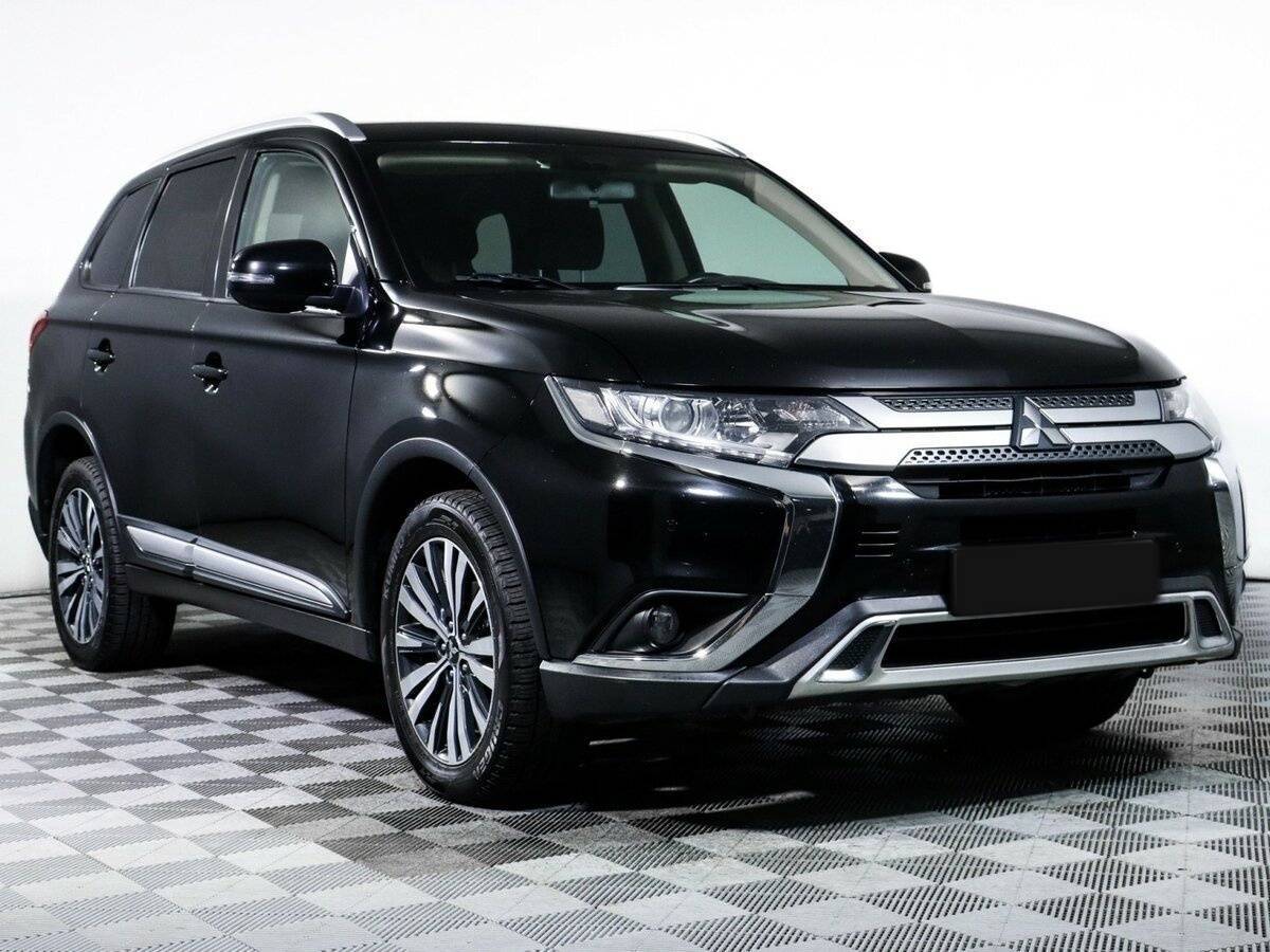 Mitsubishi Outlander б/у, 2019, Вариатор. Фото: #2
