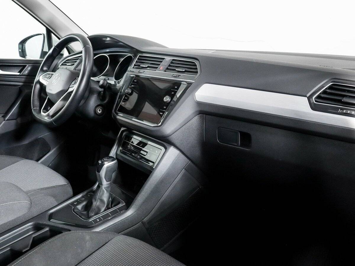 Volkswagen Tiguan б/у, 2021, Роботизированная. Фото: #5