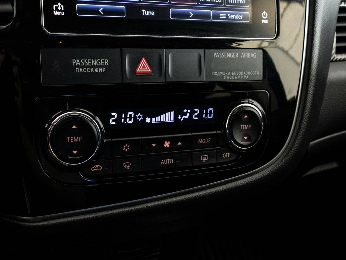 Mitsubishi Outlander б/у, 2018, Вариатор. Фото: #12