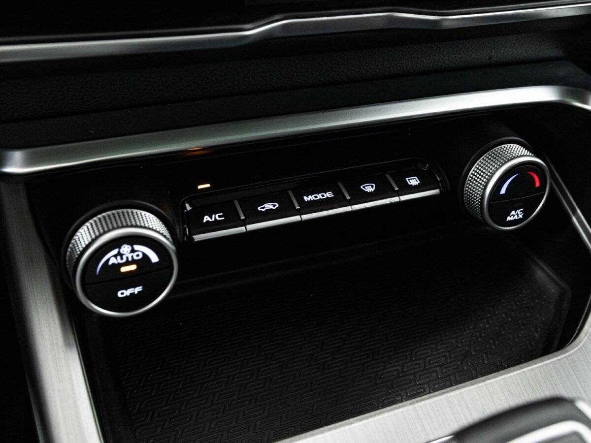 Geely Coolray б/у, 2021, Роботизированная. Фото: #20