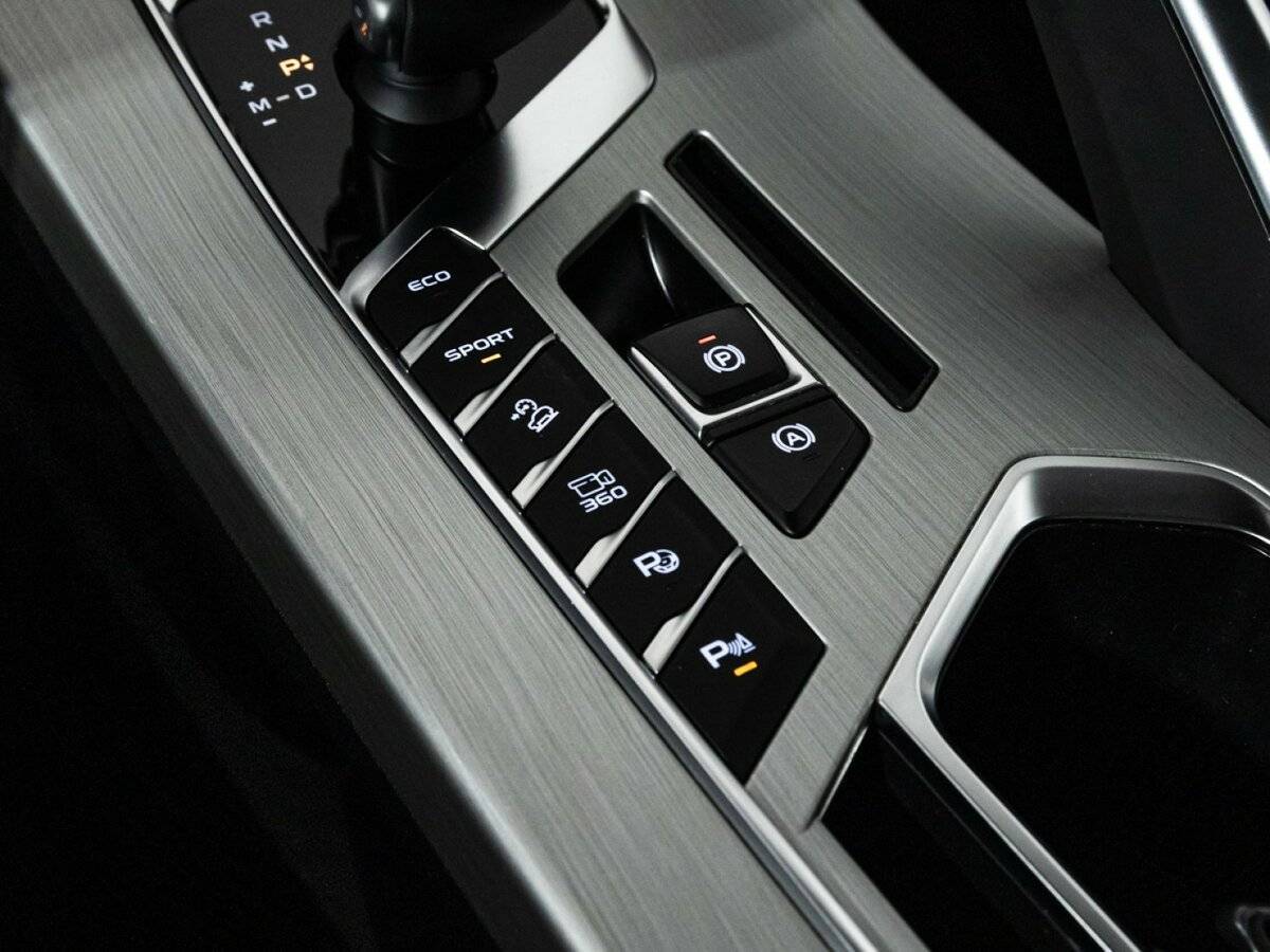 Geely Coolray б/у, 2021, Роботизированная. Фото: #21