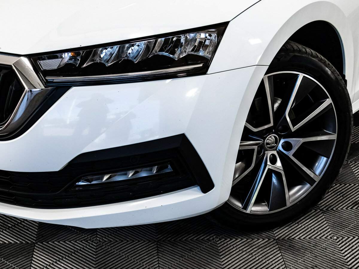 Skoda Octavia б/у, 2021, Автоматическая. Фото: #1