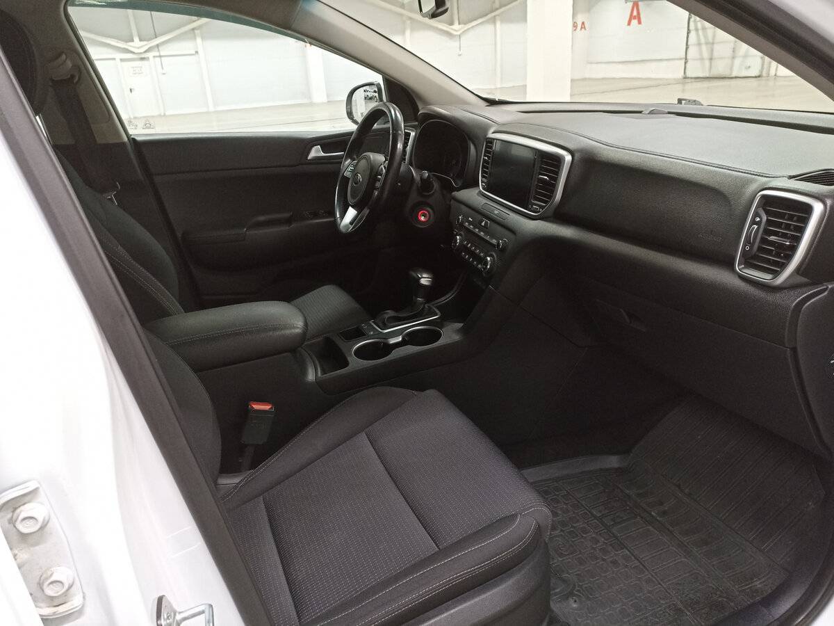 Kia Sportage б/у, 2020, Автоматическая. Фото: #10