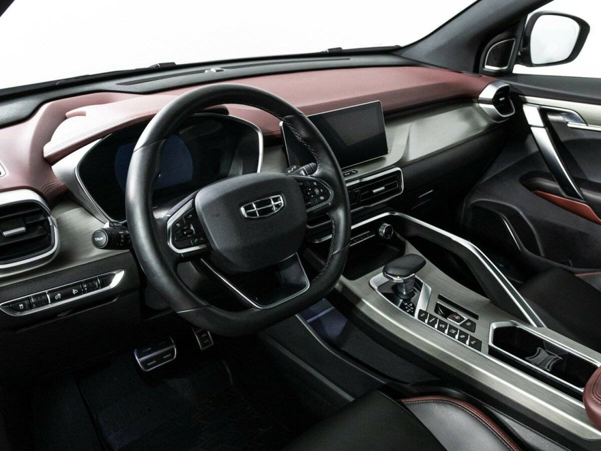 Geely Coolray б/у, 2023, Роботизированная. Фото: #10