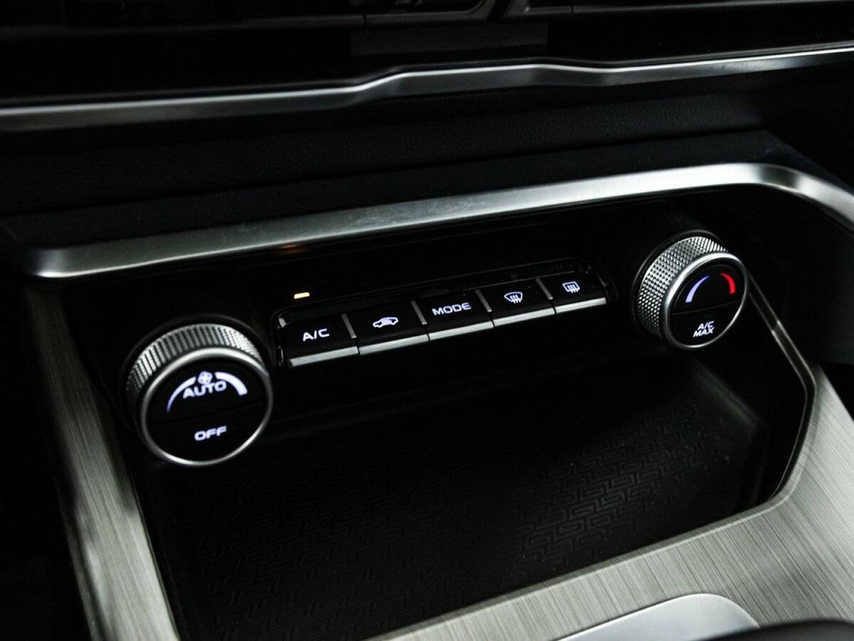 Geely Coolray б/у, 2023, Роботизированная. Фото: #18