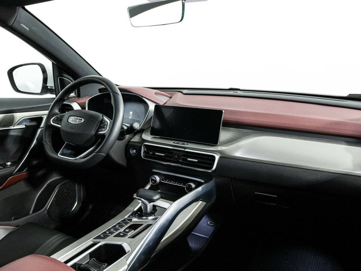 Geely Coolray б/у, 2023, Роботизированная. Фото: #8