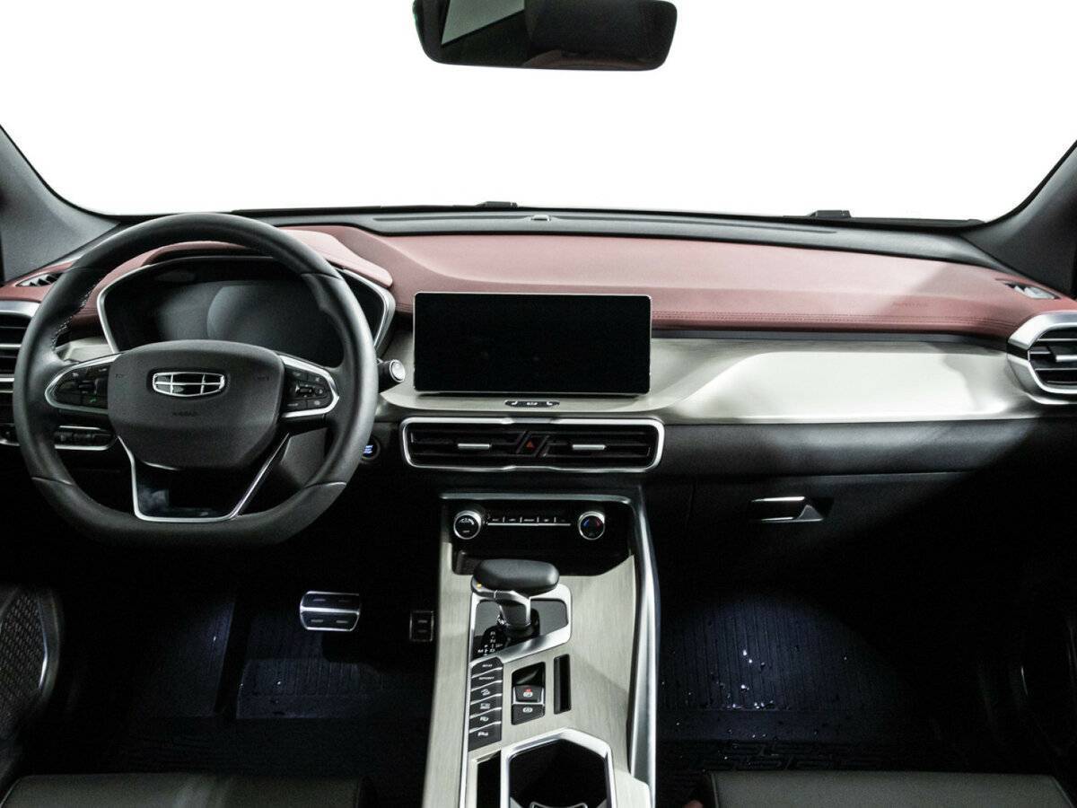 Geely Coolray б/у, 2023, Роботизированная. Фото: #11