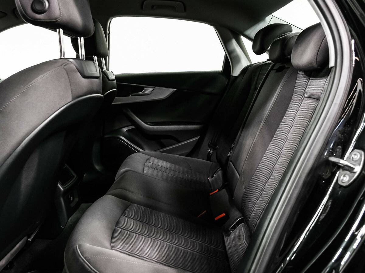 Audi A4 б/у, 2015, Роботизированная. Фото: #11