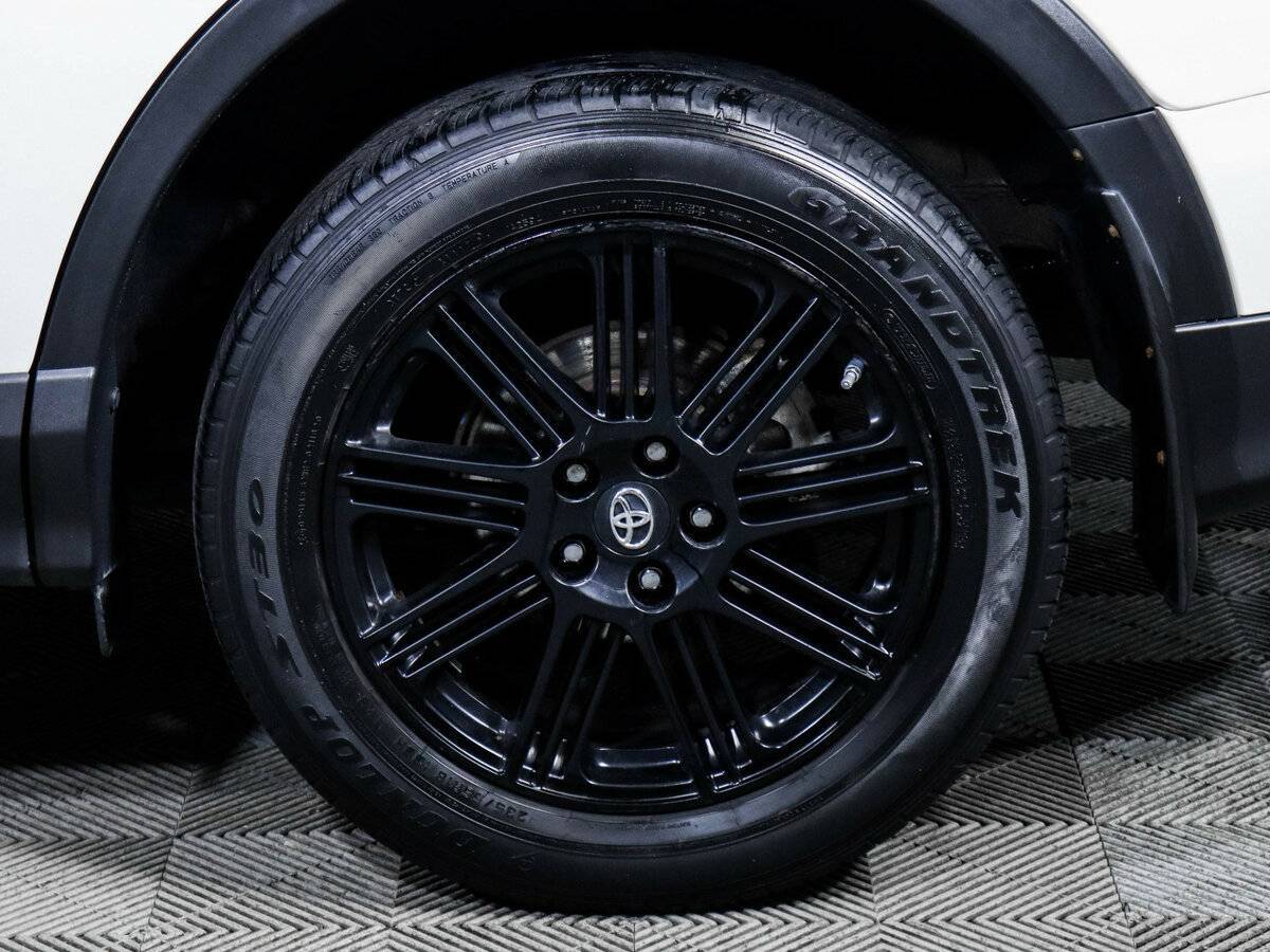 Toyota RAV4 б/у, 2017, Автоматическая. Фото: #11