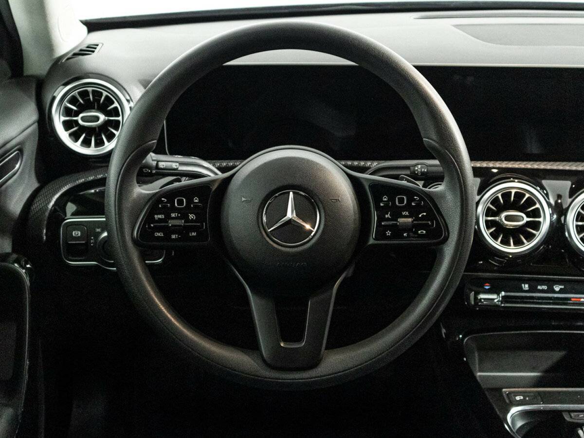 Mercedes-Benz A-Класс б/у, 2018, Роботизированная. Фото: #17