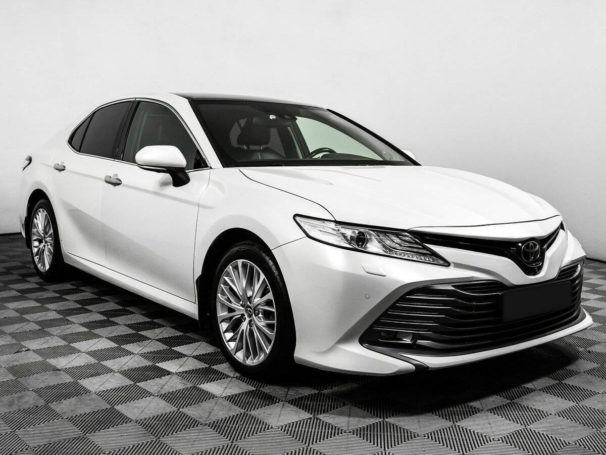 Toyota Camry б/у, 2019, Автоматическая. Фото: #2