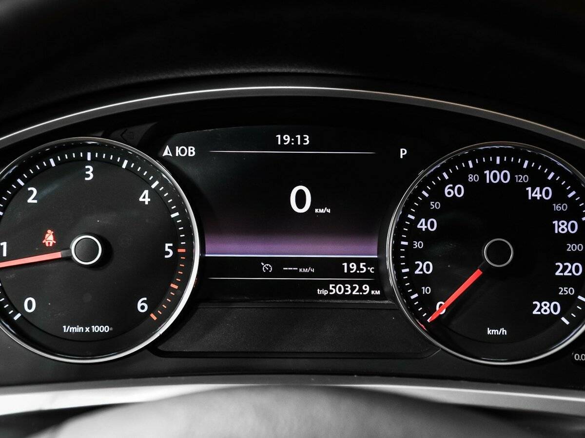 Volkswagen Touareg б/у, 2014, Автоматическая. Фото: #9