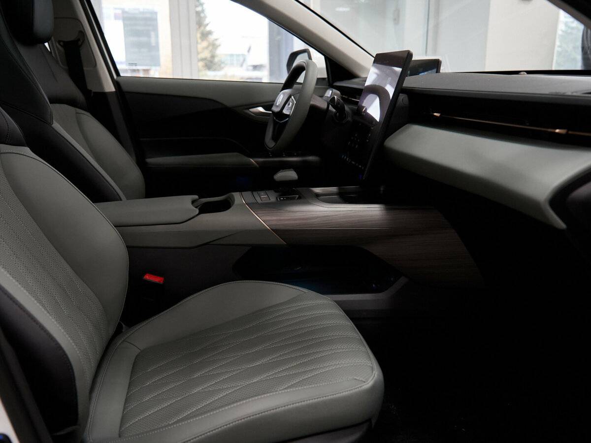 Changan Lamore б/у, 2024, Роботизированная. Фото: #22