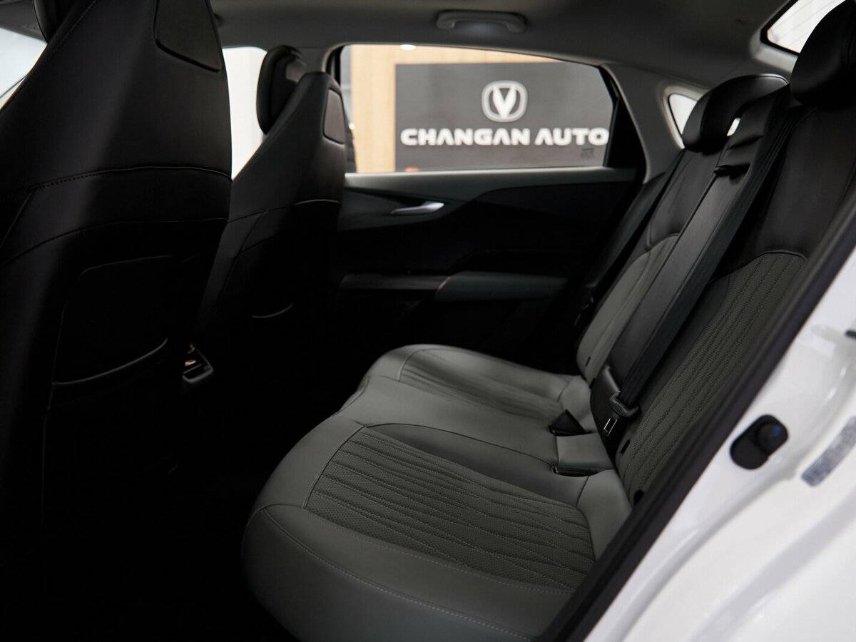 Changan Lamore б/у, 2024, Роботизированная. Фото: #23