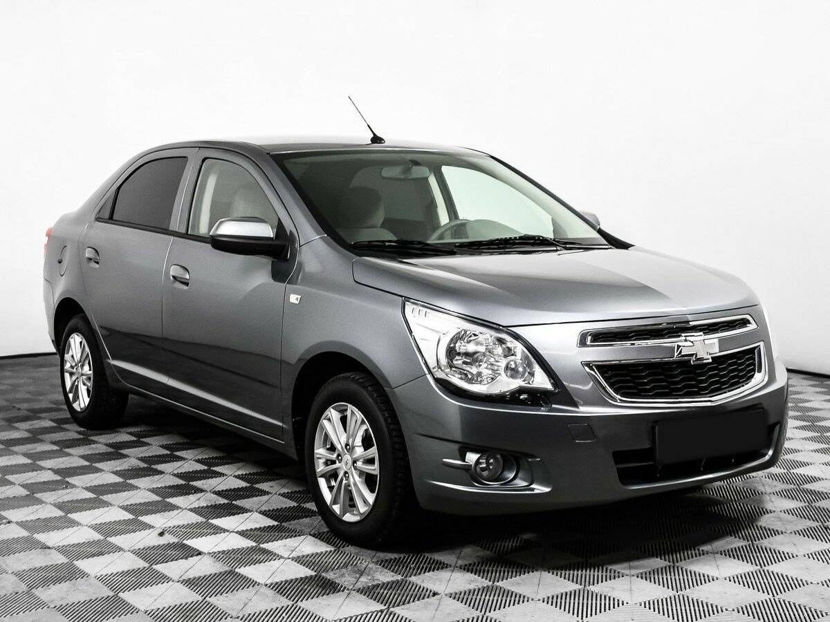 Chevrolet Cobalt б/у, 2023, Автоматическая. Фото: #2