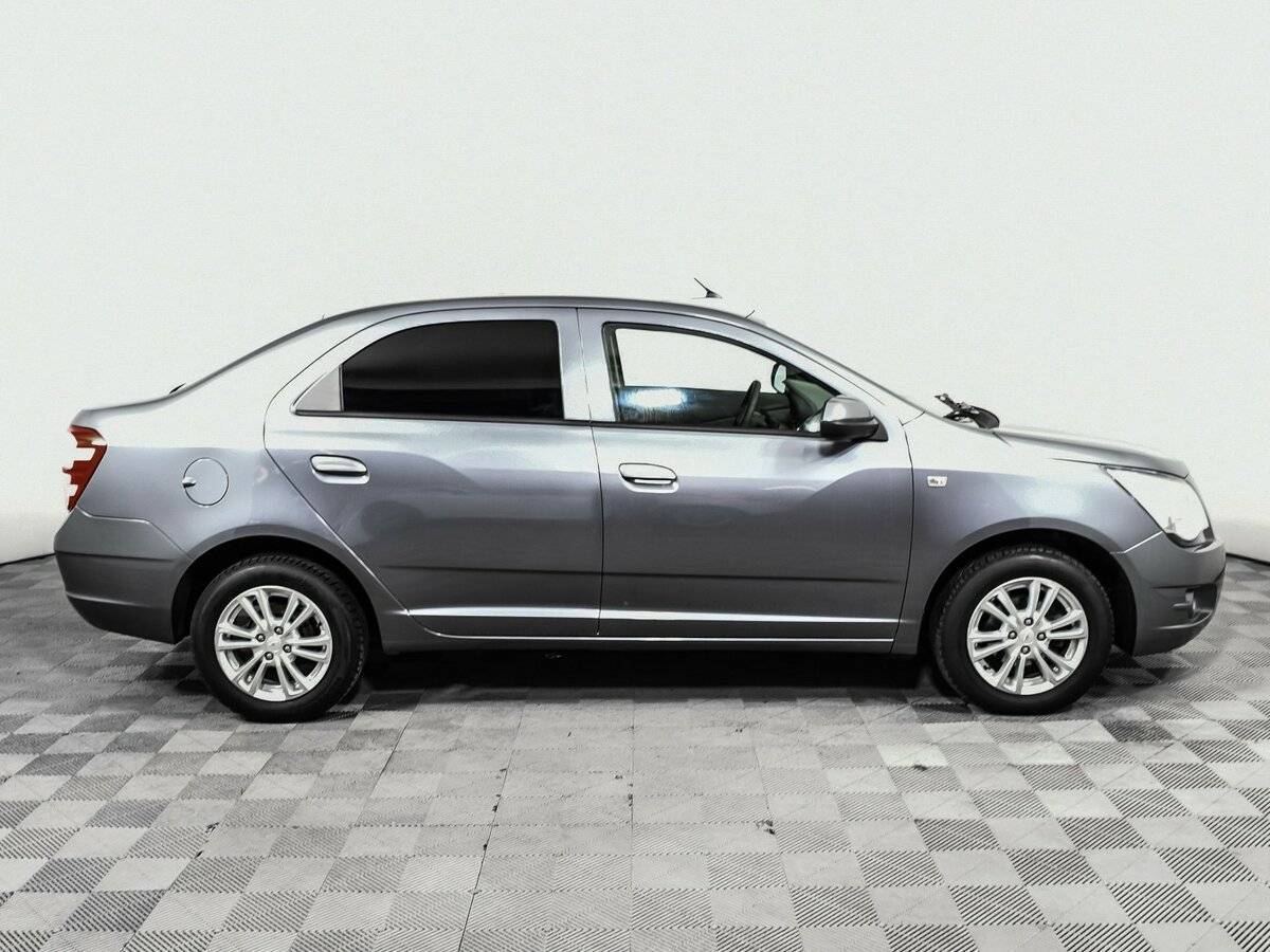 Chevrolet Cobalt б/у, 2023, Автоматическая. Фото: #3