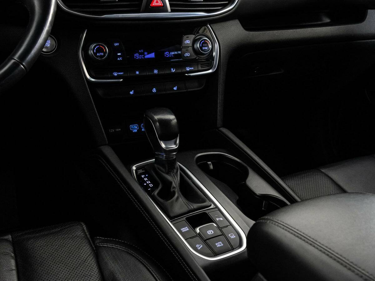 Hyundai Santa Fe б/у, 2018, Автоматическая. Фото: #11