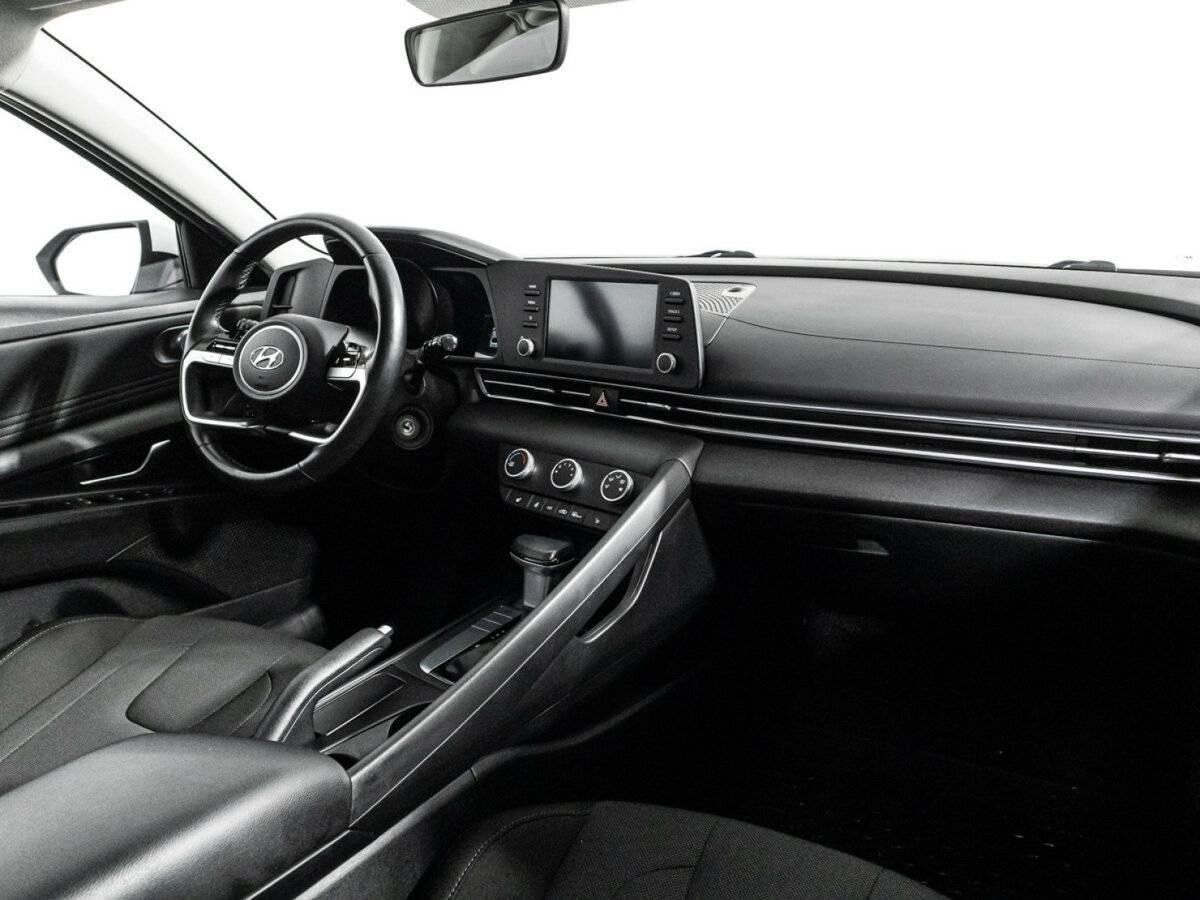 Hyundai Elantra б/у, 2021, Автоматическая. Фото: #8