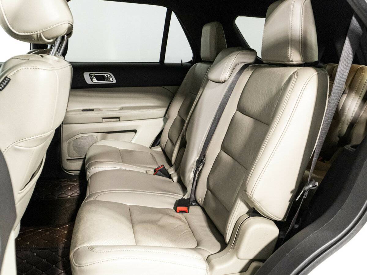 Ford Explorer б/у, 2012, Автоматическая. Фото: #7