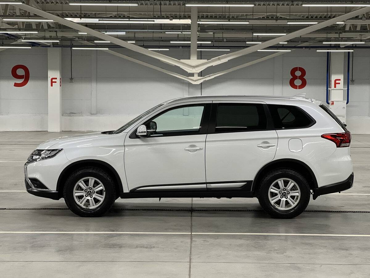 Mitsubishi Outlander б/у, 2021, Вариатор. Фото: #7