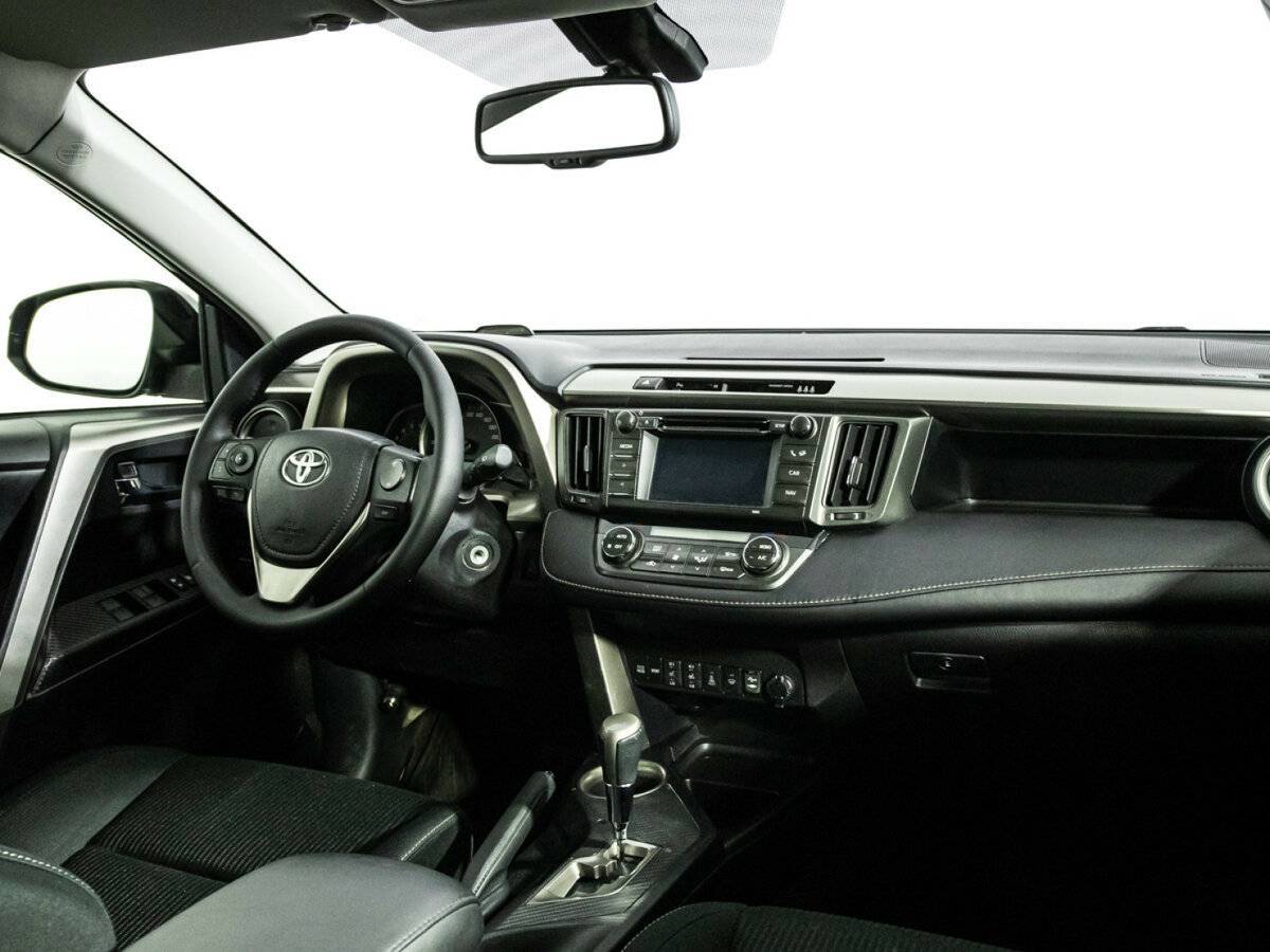 Toyota RAV4 б/у, 2015, Автоматическая. Фото: #8