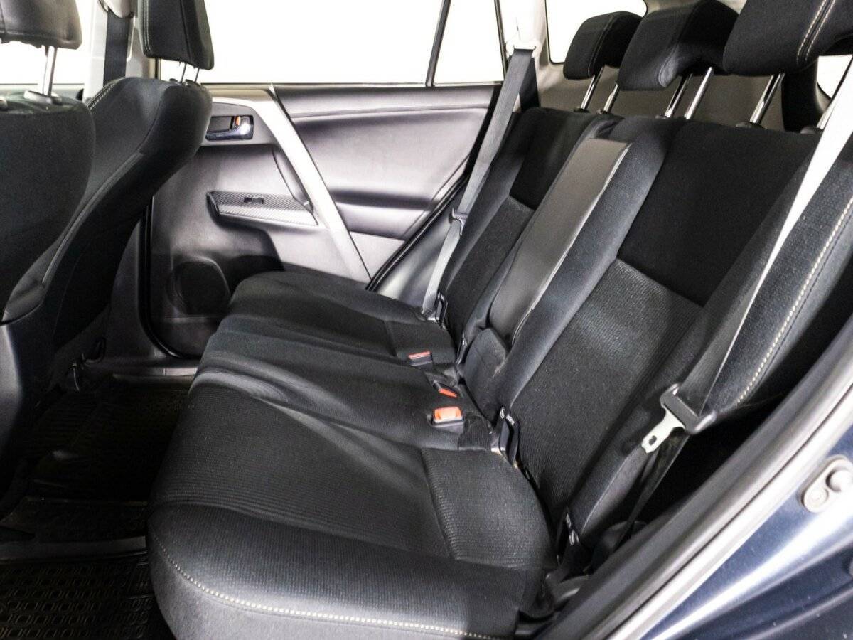 Toyota RAV4 б/у, 2015, Автоматическая. Фото: #9