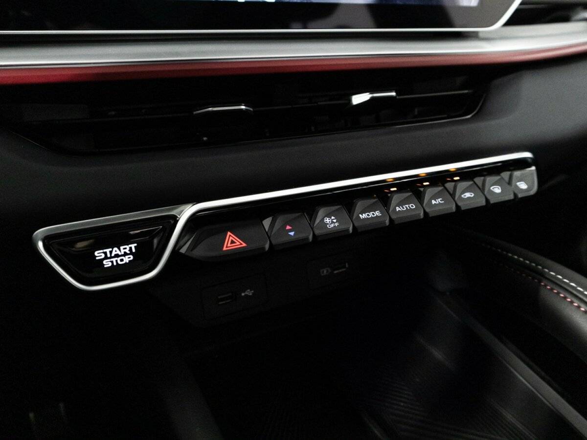 Geely Coolray б/у, 2023, Роботизированная. Фото: #23