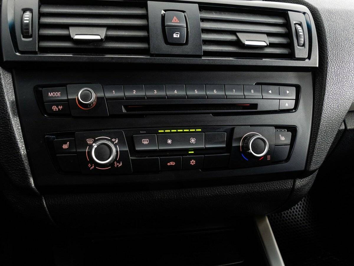 BMW 1 серии б/у, 2012, Автоматическая. Фото: #13