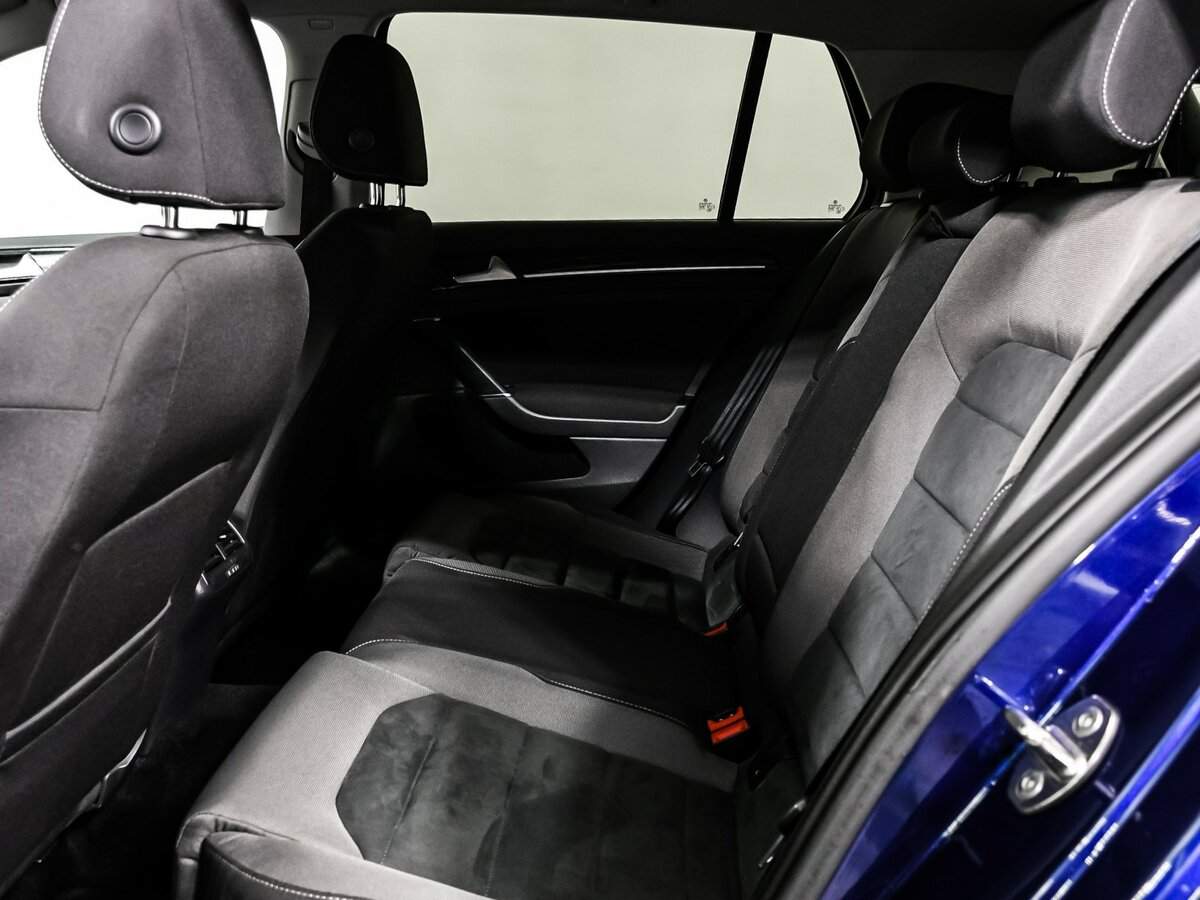 Volkswagen Golf б/у, 2018, Роботизированная. Фото: #11