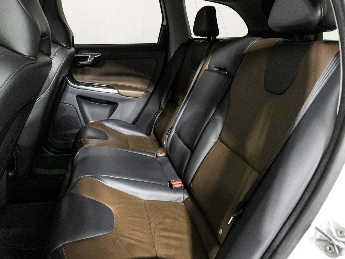 Volvo XC60 б/у, 2014, Автоматическая. Фото: #10