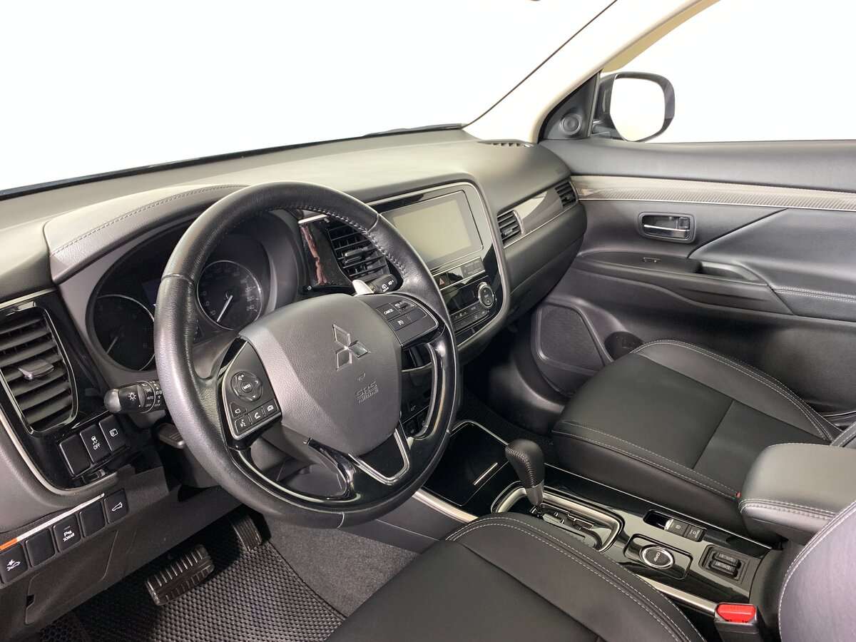 Mitsubishi Outlander б/у, 2020, Вариатор. Фото: #10
