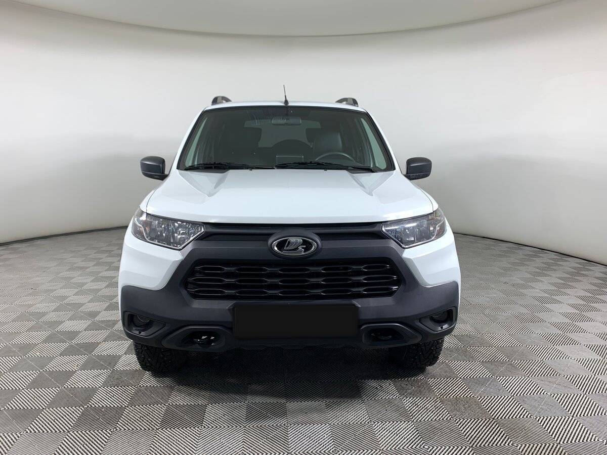 Lada (ВАЗ) Niva б/у, 2024, Механическая. Фото: #1