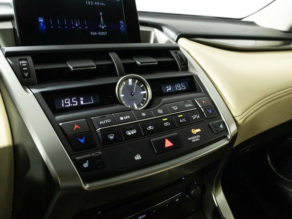 Lexus NX б/у, 2015, Вариатор. Фото: #16