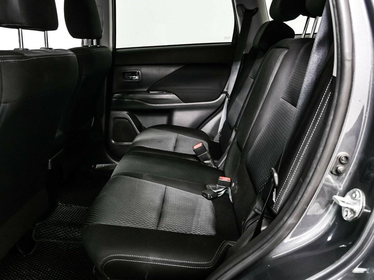 Mitsubishi Outlander б/у, 2018, Вариатор. Фото: #11