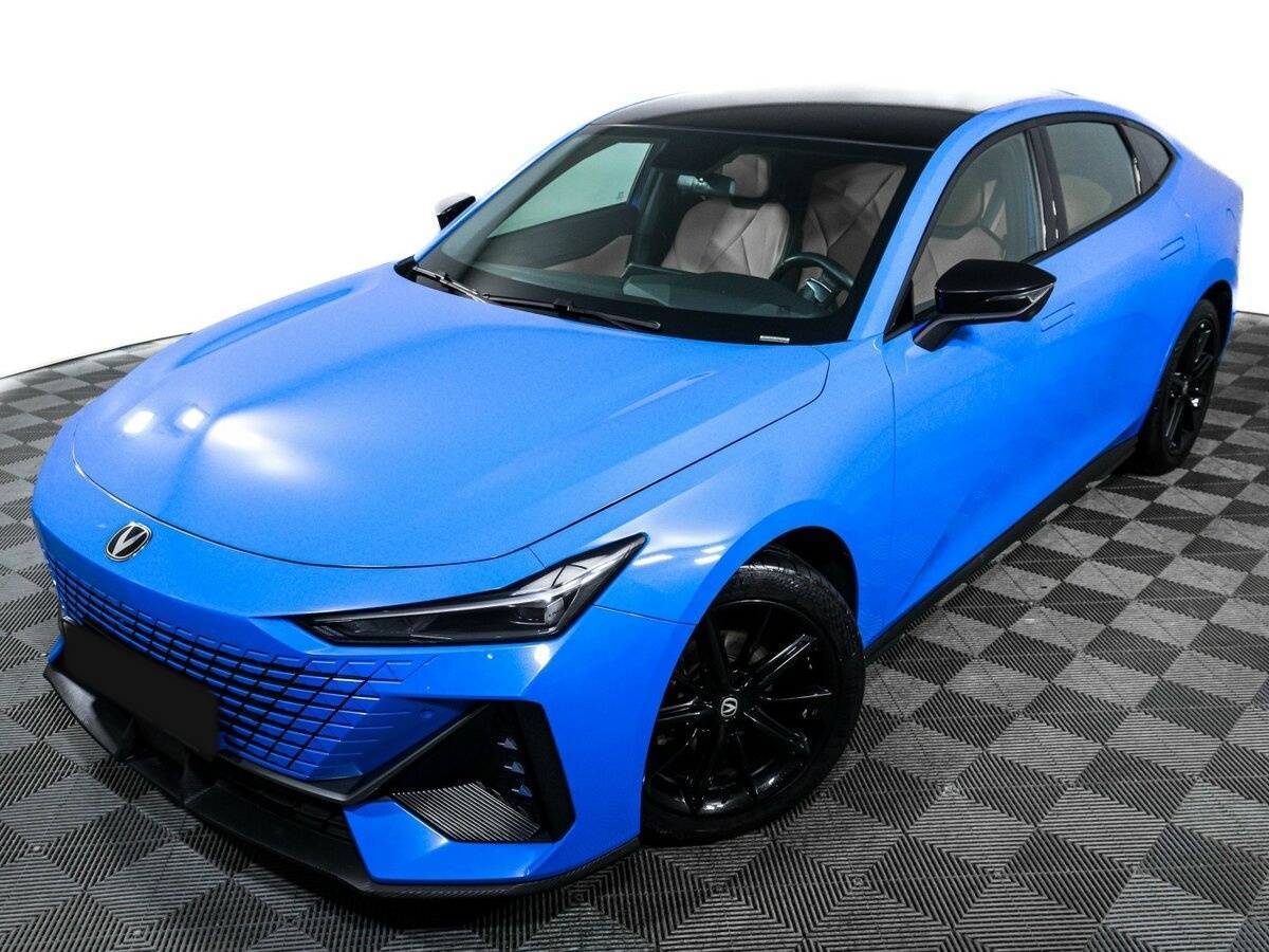 Changan UNI-V б/у, 2022, Роботизированная. Фото: #12