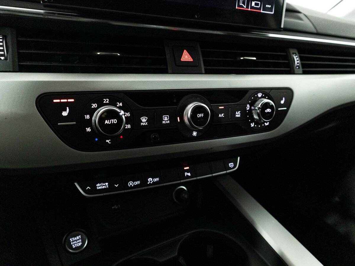 Audi A4 б/у, 2020, Роботизированная. Фото: #17