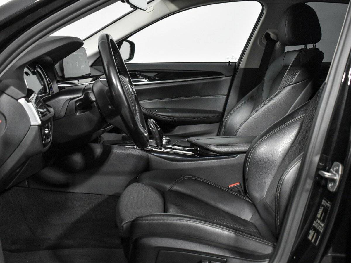 BMW 5 серии б/у, 2017, Автоматическая. Фото: #11