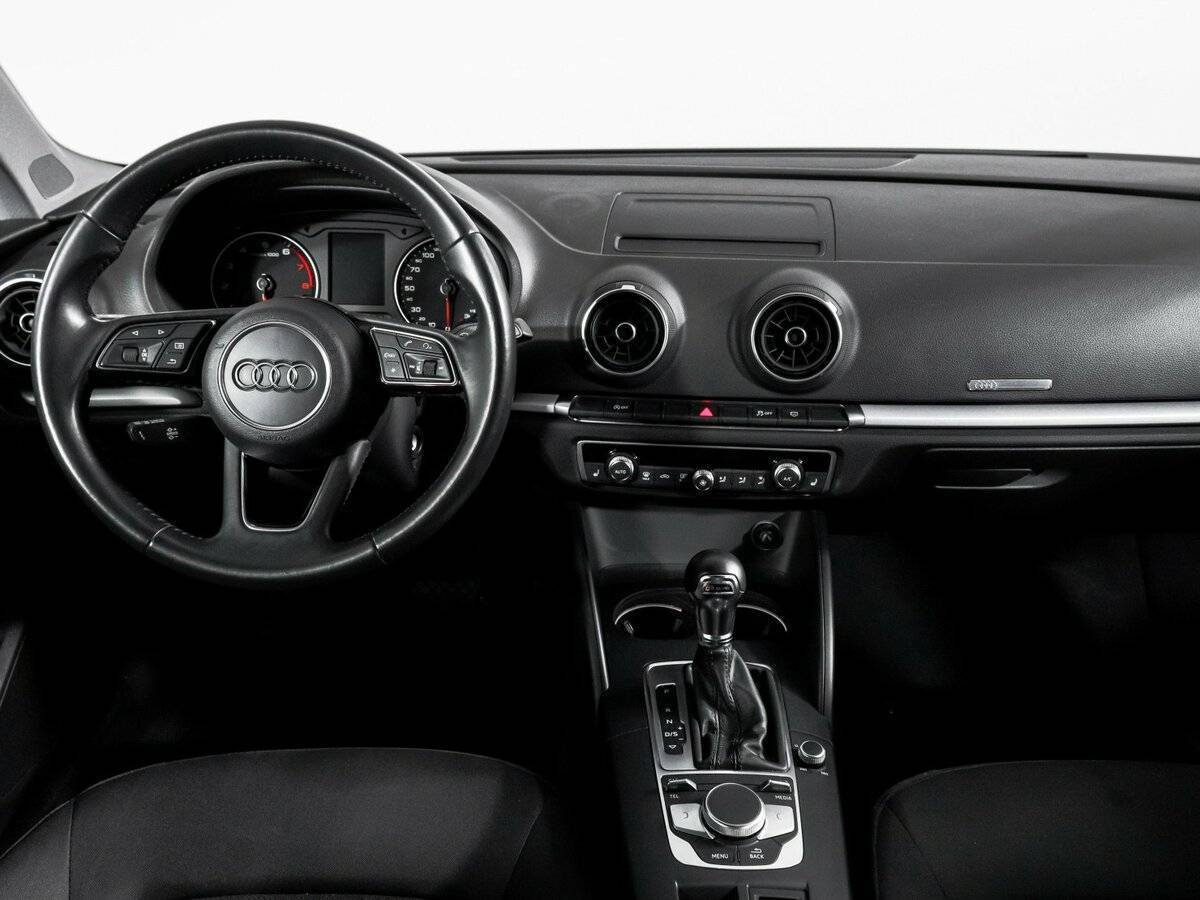 Audi A3 б/у, 2017, Роботизированная. Фото: #11