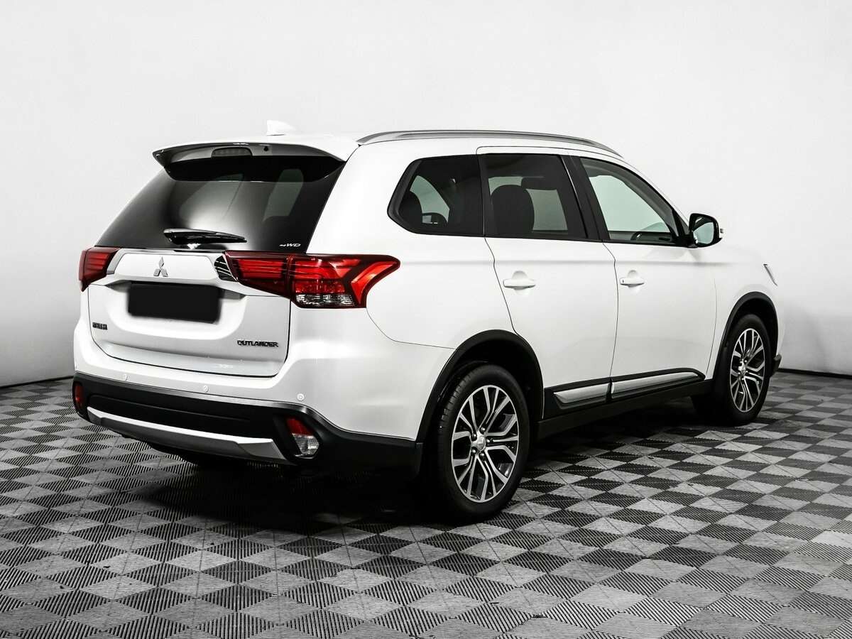 Mitsubishi Outlander б/у, 2017, Вариатор. Фото: #4