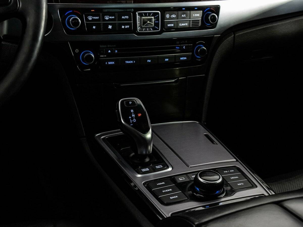 Hyundai Equus б/у, 2015, Автоматическая. Фото: #11