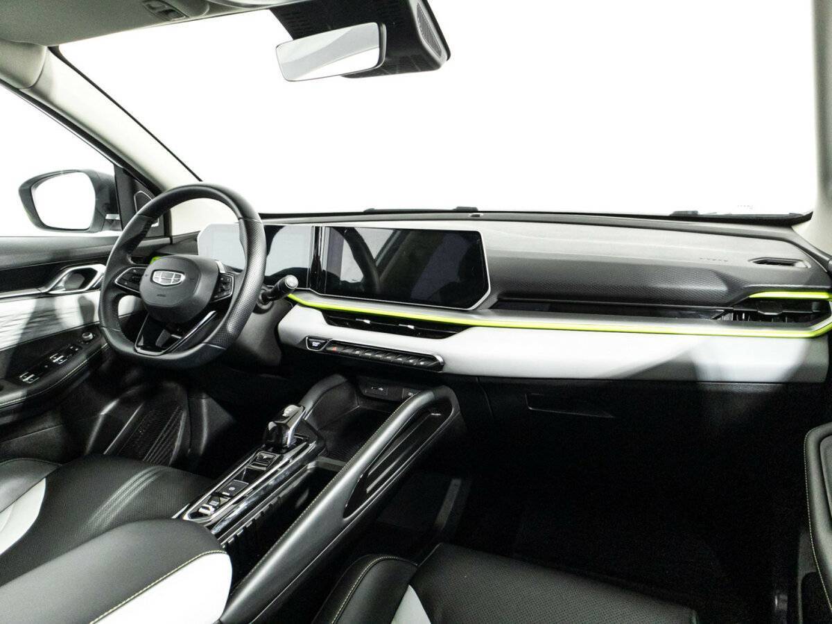 Geely Coolray б/у, 2023, Роботизированная. Фото: #8