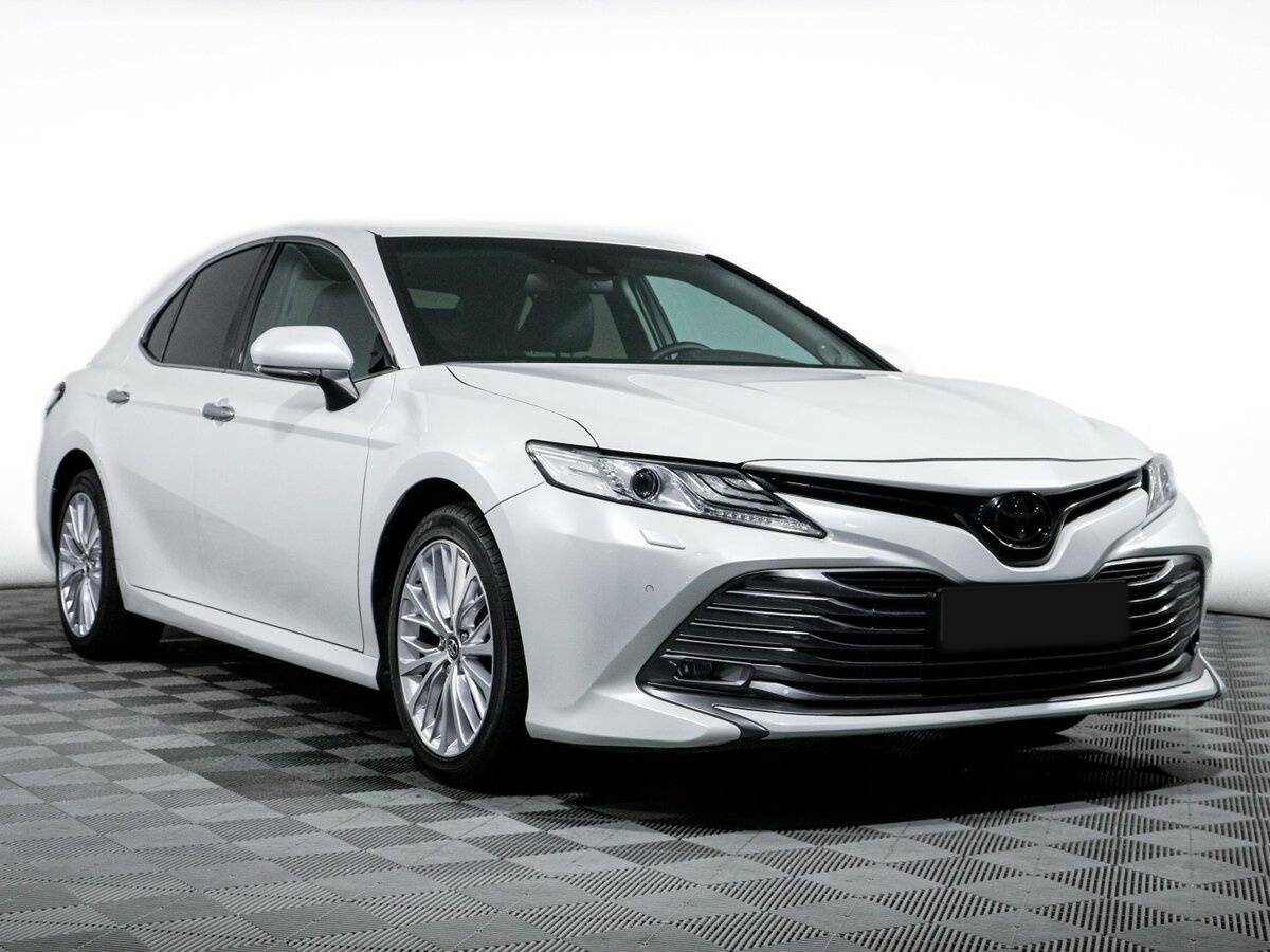 Toyota Camry б/у, 2019, Автоматическая. Фото: #2